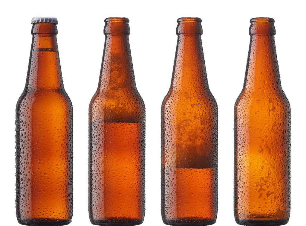 精釀啤酒設(shè)備,啤酒廠設(shè)備,開(kāi)辦啤酒廠,灌裝,洗瓶機(jī)