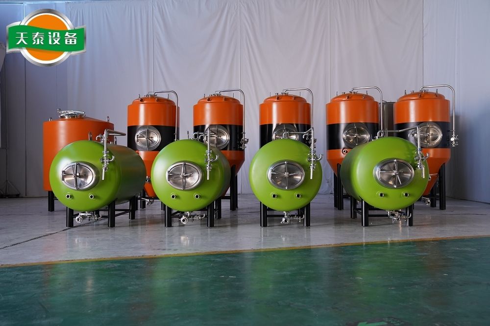 獨立的發酵罐、清酒罐和冰水罐