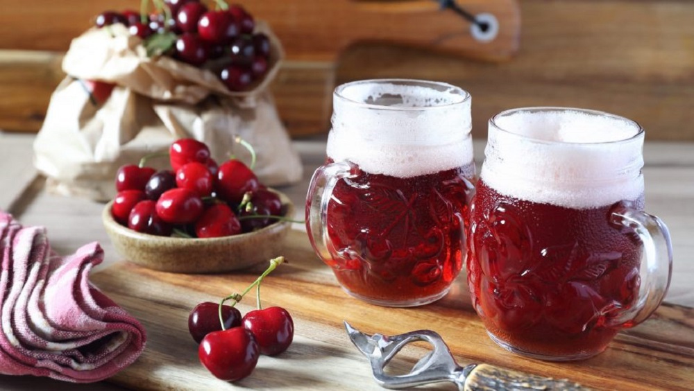 添加櫻桃釀造的啤酒 果啤